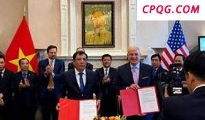 鹿晗账号解禁后首晒自拍 夏日回归引粉丝狂欢