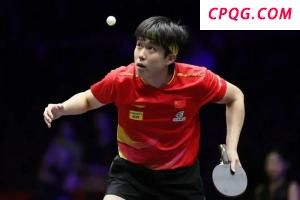 少年不慎坠入河中 三名群众挺身相救 合力救援显真情