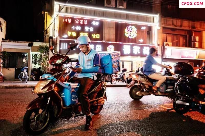 人民网评外卖市场发展：平台创新做大外卖市场