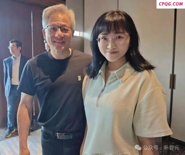 黄仁勋：希望我和数字分身一起变聪明