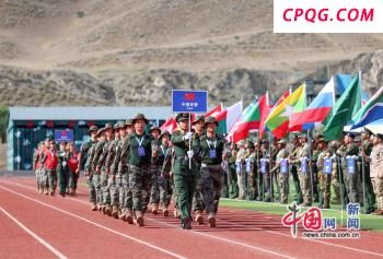 马斯克密集发文猛烈抨击特朗普 质疑爱泼斯坦案处理