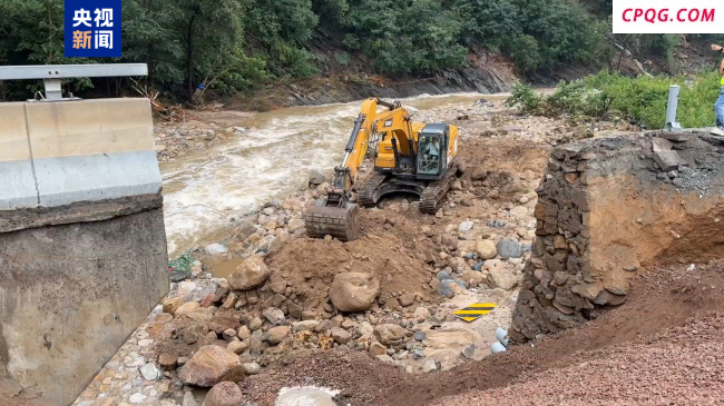 111国道北京怀柔段道路受损正全力抢修