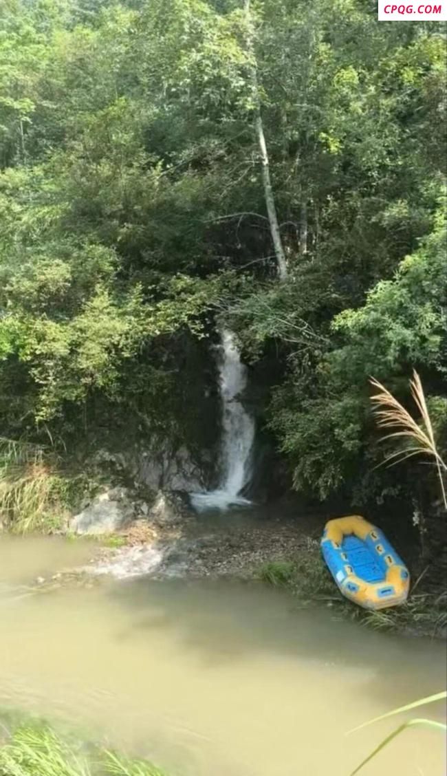 24岁女游客漂流遇暴雨失联已超3天