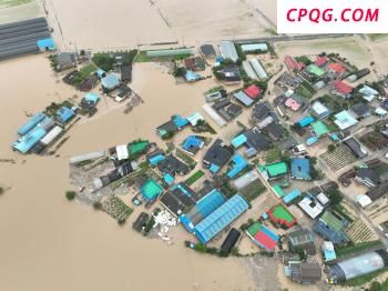 马科斯对华态度出现转变了吗？国情咨文70分钟不敢提中国，3年政绩全靠吹
