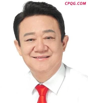 俄港口遭海啸袭击画面 巨浪摧毁渔业重镇
