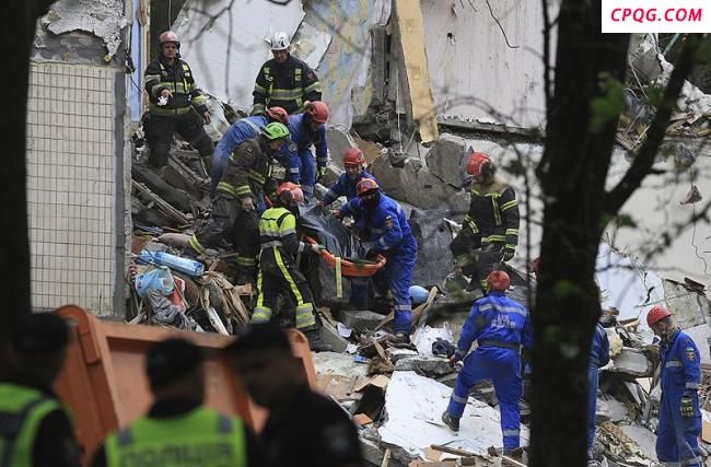 乌称俄导弹和无人机袭击已致基辅16人死亡