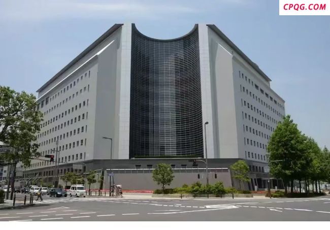 日本男子勒颈袭击中国游客被逮捕嫌疑人称抢劫致伤中国学生无话可说