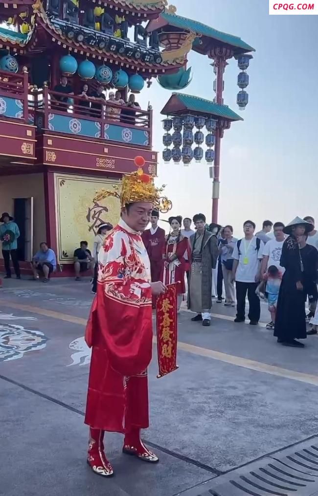 63岁马景涛一个多月在3景区“打工” 老戏骨的再就业之路