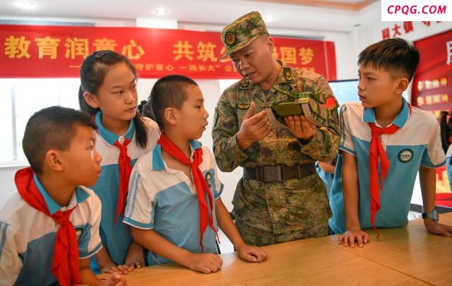 国防教育暑托班受欢迎