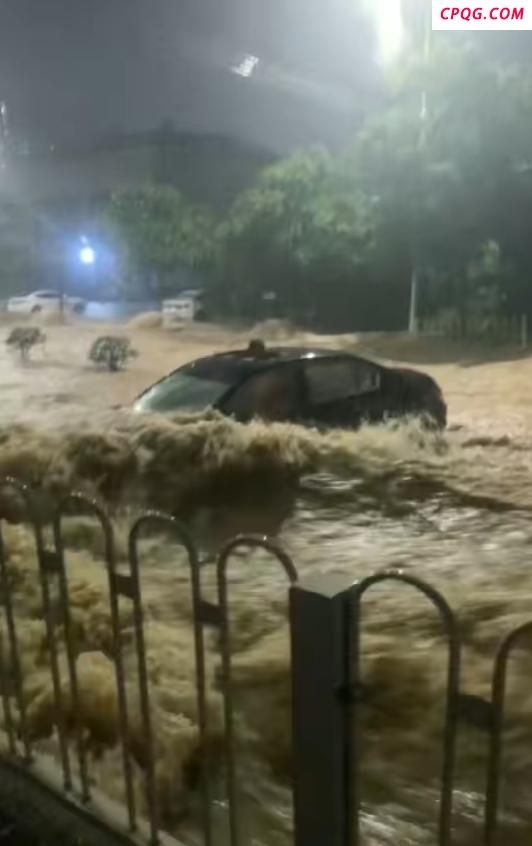 当地回应肇庆暴雨城区被淹