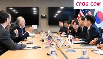 印媒主持人炮轰特朗普认知如小学生怼：特朗普也许能霸凌邻国盟友，但无法霸凌大国印度