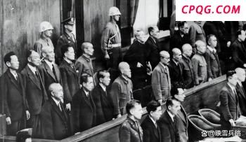 美军撒传单，日本拒撤离，信息封锁酿悲剧