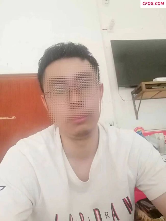 医生强奸未成年 检察官父亲任辩护人 二审改判六年刑期