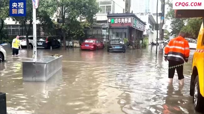 专家分析8月下旬天气形势 南北雨带特征明显