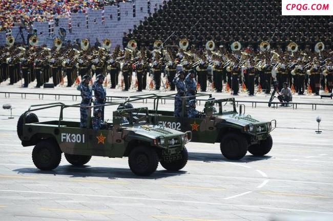 九三阅兵首次演练画面来了！中国军人帅炸了 铁血荣光背后的秘密