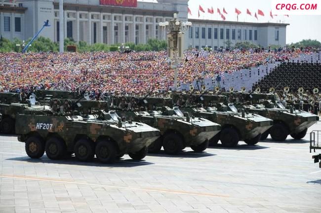 九三阅兵首次演练画面来了！中国军人帅炸了 铁血荣光背后的秘密