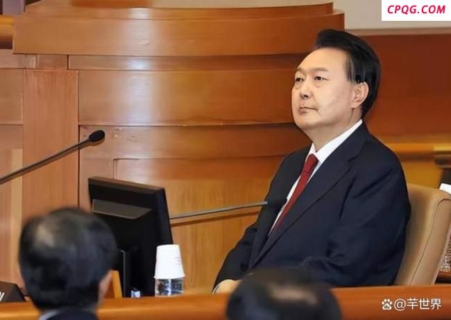 金建希出庭受审 念了句中国古诗 青瓦台魔咒再现