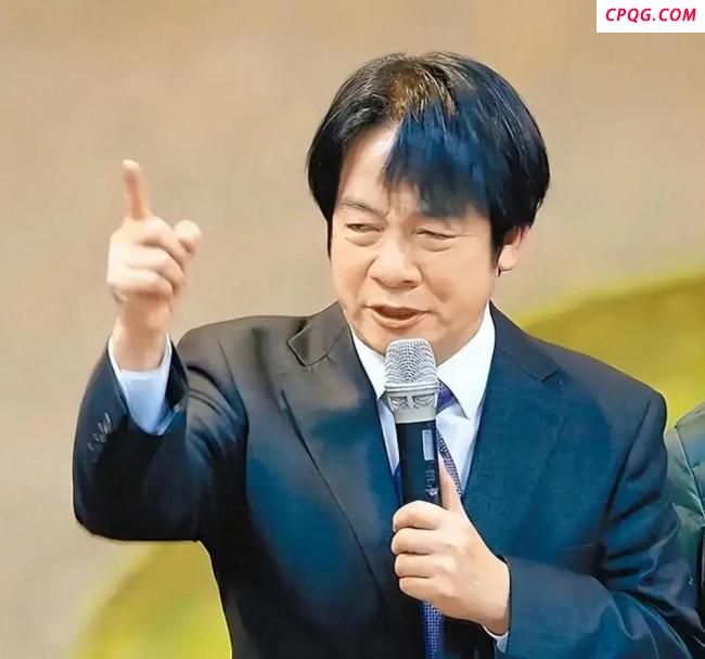 反转！前英国首相窜台，媒体指脸怒斥，信号不一般