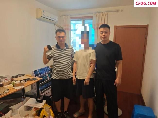 时代少年团演唱会外挂代抢团伙被抓