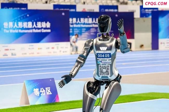 首届世界人形机器人大会完赛 以赛促学推动产业进步