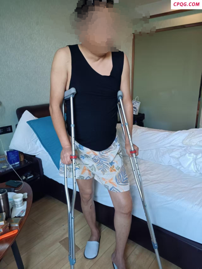 骑手撞人后说订单超时先送外卖