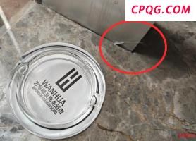 休假护士游泳馆救回溺水小孩 专业本能显神威