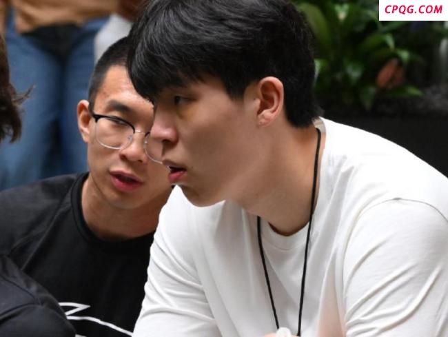 杨瀚森亮相NBA新秀培训 迎接全新挑战