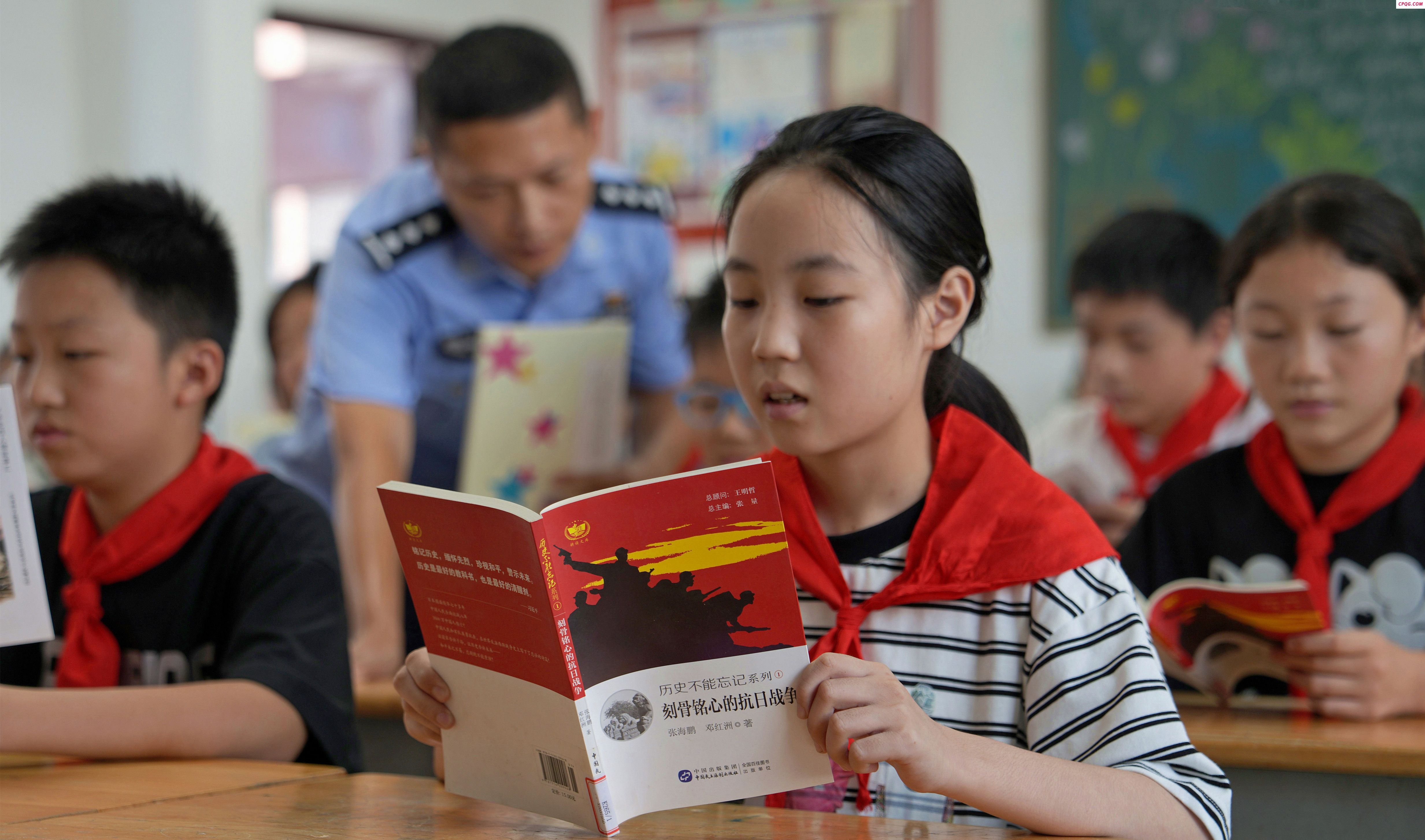 江苏海安：砥砺强国之志 激发爱国热情