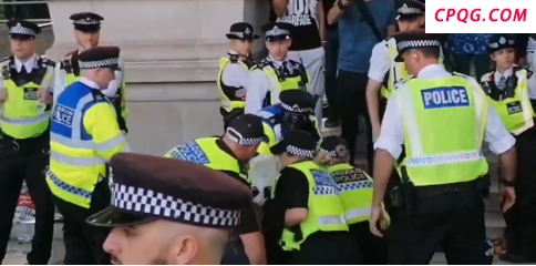 英国、以色列同日爆发大规模示威，以总理府被数万人包围 民众呼吁停火谈判