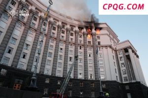 乌总理证实乌政府大楼首次遭俄军袭击受损