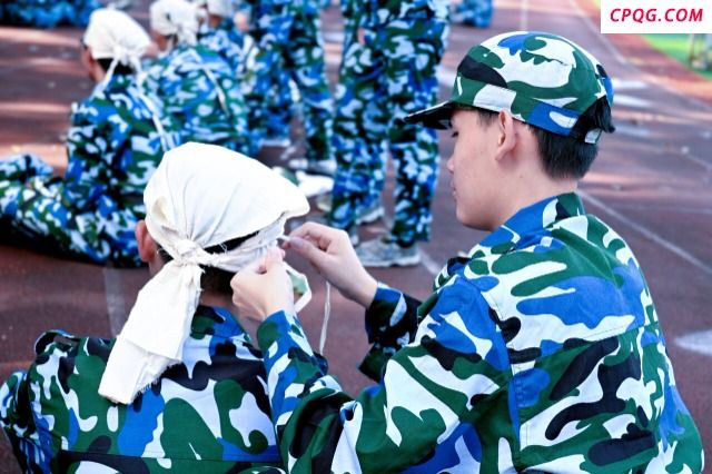 青春着戎装 启航新征程