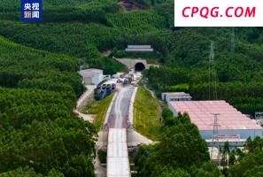 柳梧铁路全线54座隧道全部贯通 预计明年建成通车