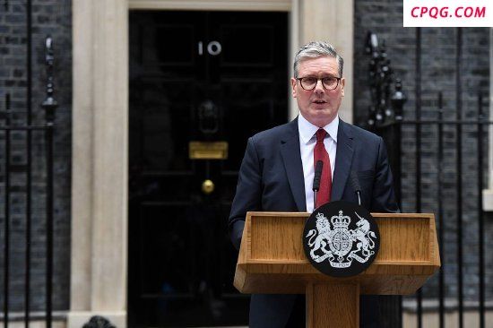 英国首相斯塔默率团访问印度