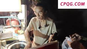 中甲赛场冲突背后的多重争议 VAR黑屏与球员重伤引发热议