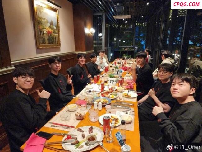 T1全员已抵京，Faker：以挑战者的心态出发，需警惕IG的“气势”