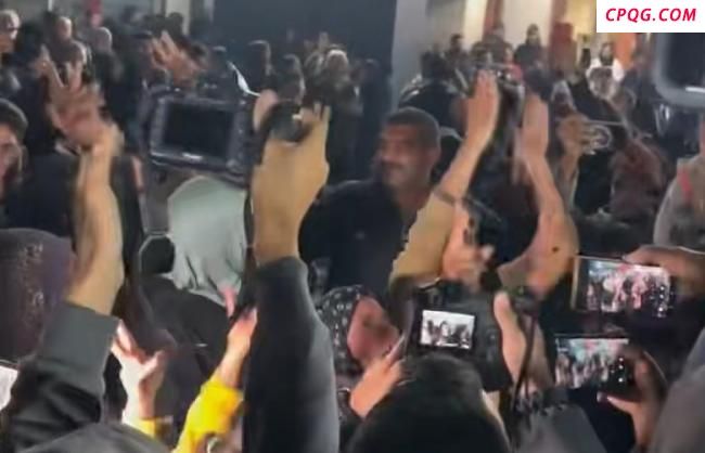 加沙民众走上街头欢呼庆祝停火协议达成